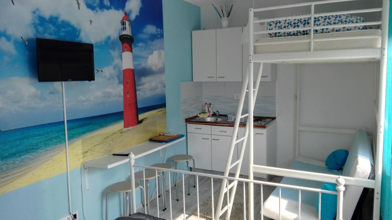 Sunshine Apartman Appartamento Siófok Esterno foto