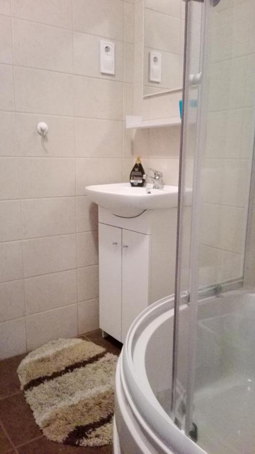 Sunshine Apartman Appartamento Siófok Esterno foto