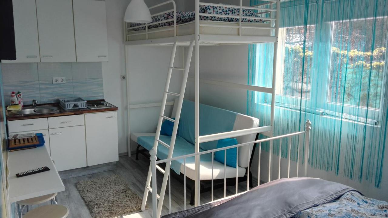 Sunshine Apartman Appartamento Siófok Esterno foto